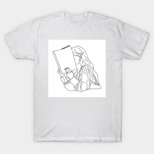 Nose in a book T-Shirt